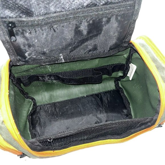 Black Canyon Outfitters Travel Bag Green Toiletries Kit Organizer Zip Closure - Picture 7 of 7